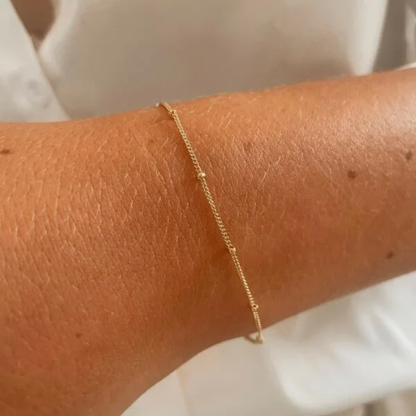 Armband satellite