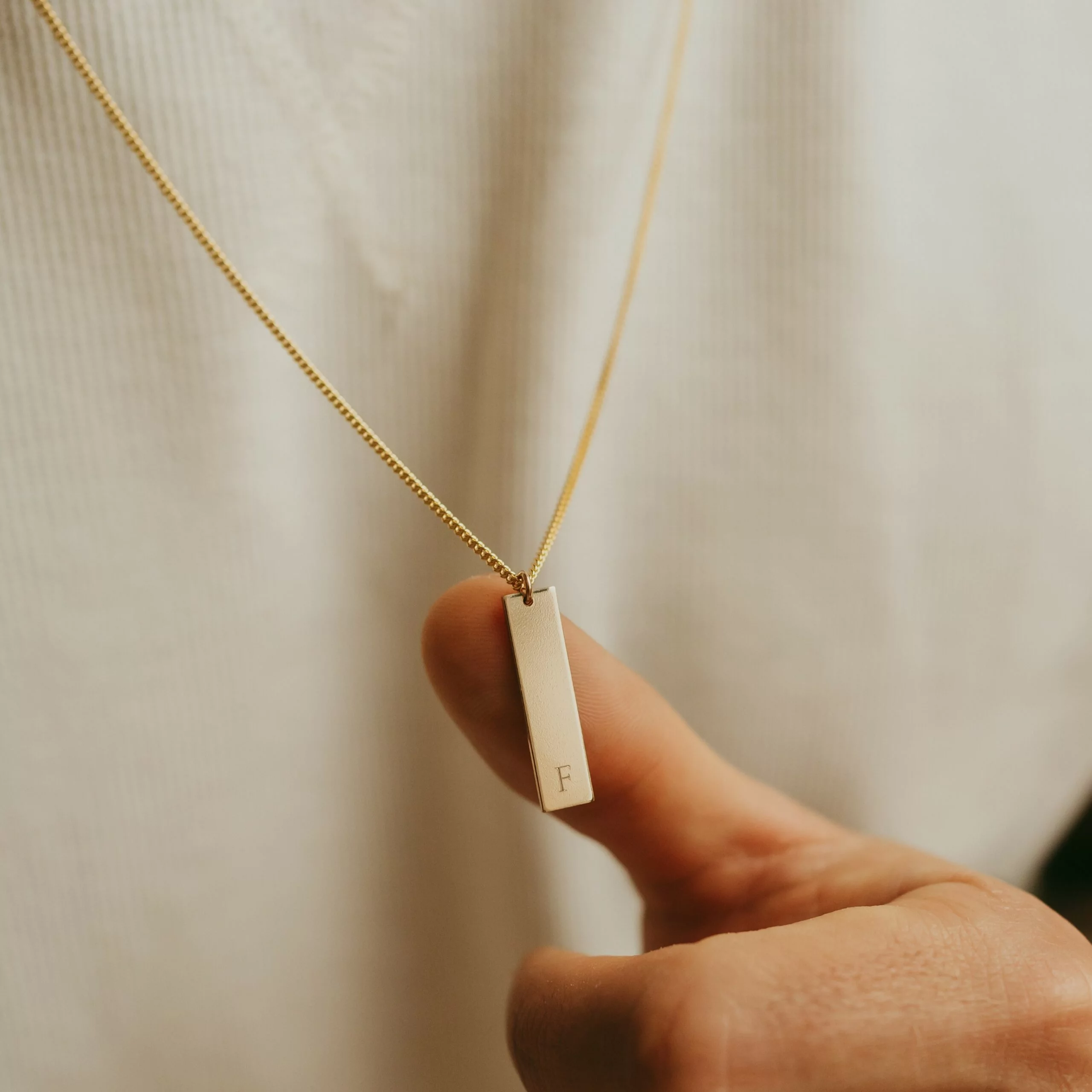 Mannen ketting bar kort