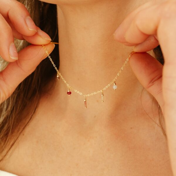Ketting edelsteen choker (5 edelstenen)