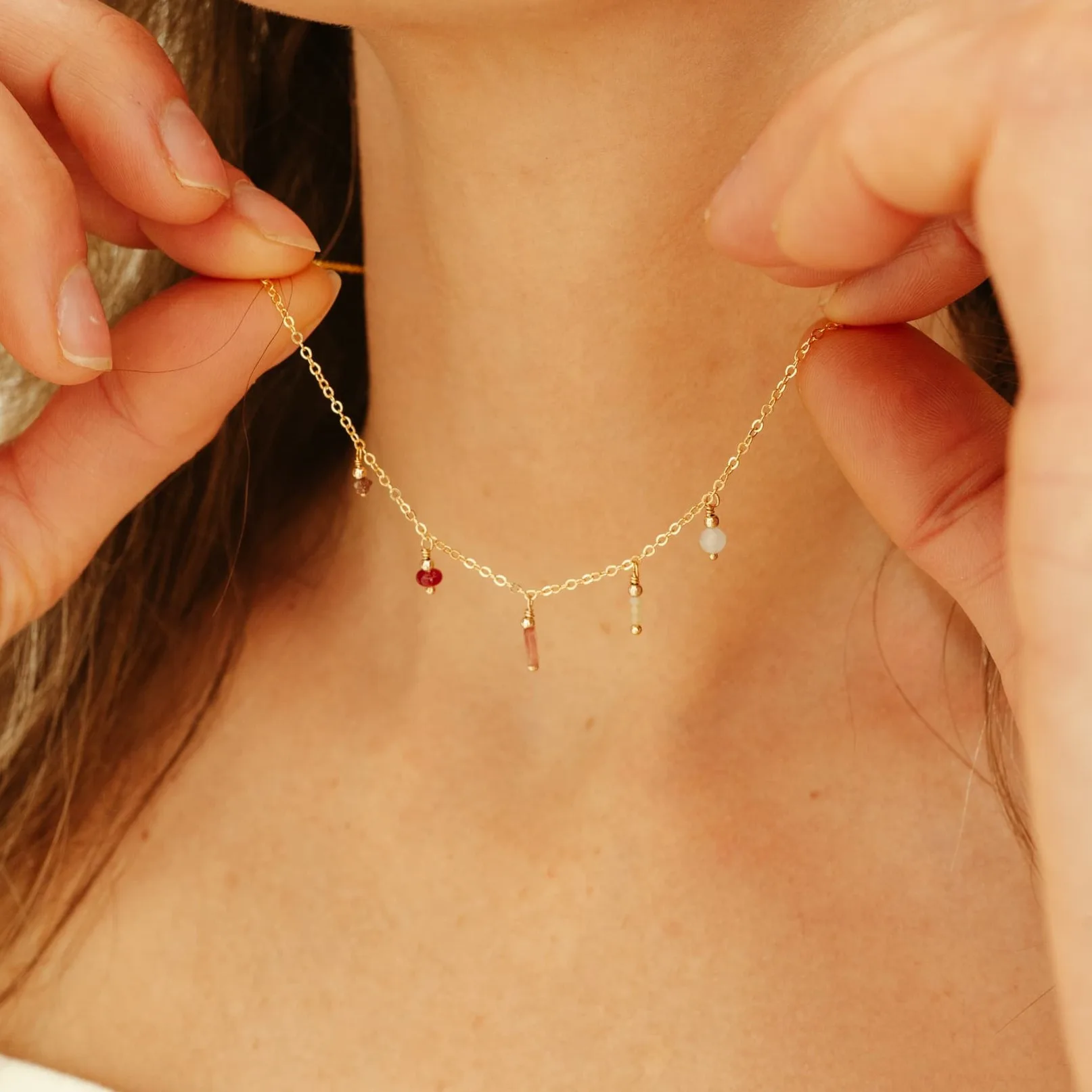 Ketting edelsteen choker (5 edelstenen)